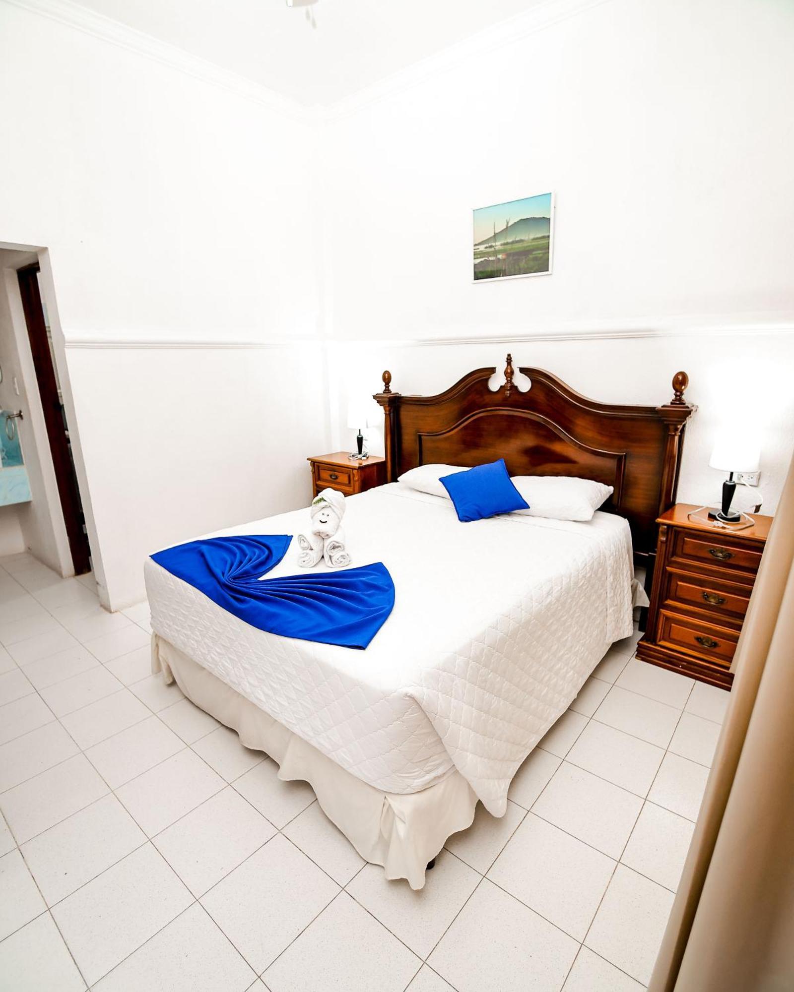 Hotel Villa Del Lago Flores Eksteriør bilde