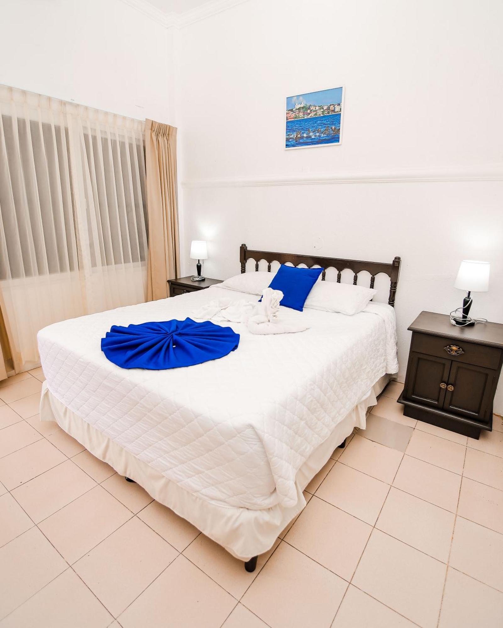 Hotel Villa Del Lago Flores Eksteriør bilde